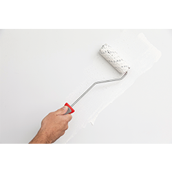 DECOR Primer (smooth) nanosimo na površinu valjkom, četkom ili airless raspršivačem